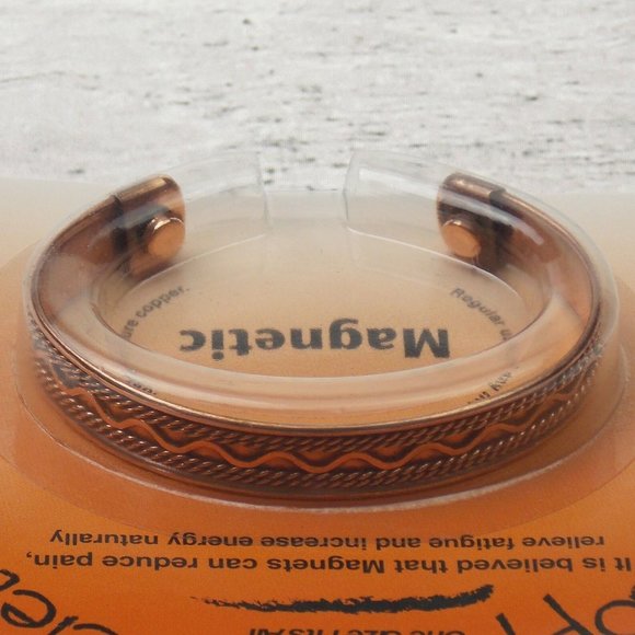 Magnetic Copper Bracelet Adjustable Cuff One Size Reduce Pain Fatigue Mens Women - Picture 1 of 3